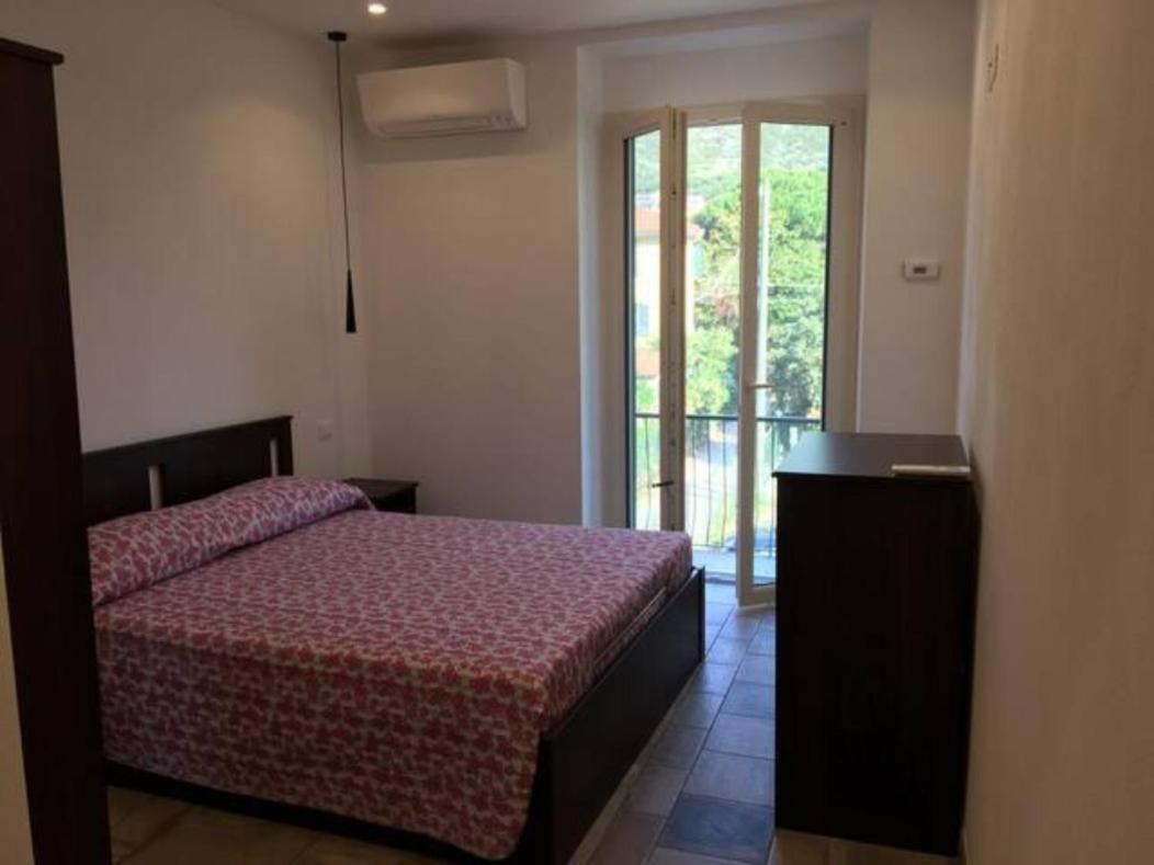 La Casa Di Gloria Apartment Леванто Екстериор снимка